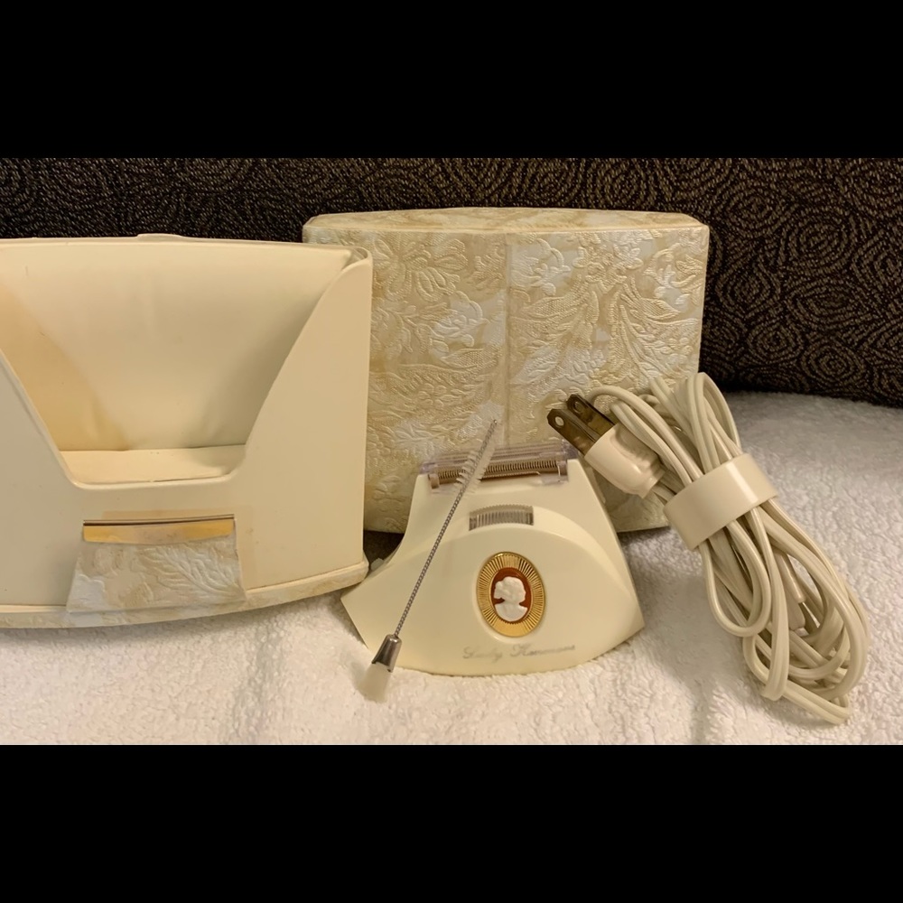 Lady Kenmore Electric Razor Vintage Sears Roebuck mdl 820–9395 NEVER USED WORKS+